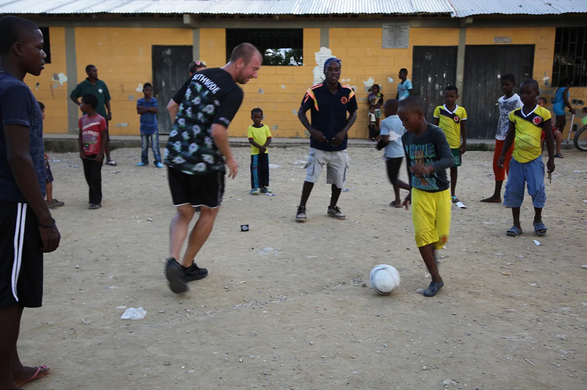 seth-modersohn-sethmode-soccer-colombia-6.jpg