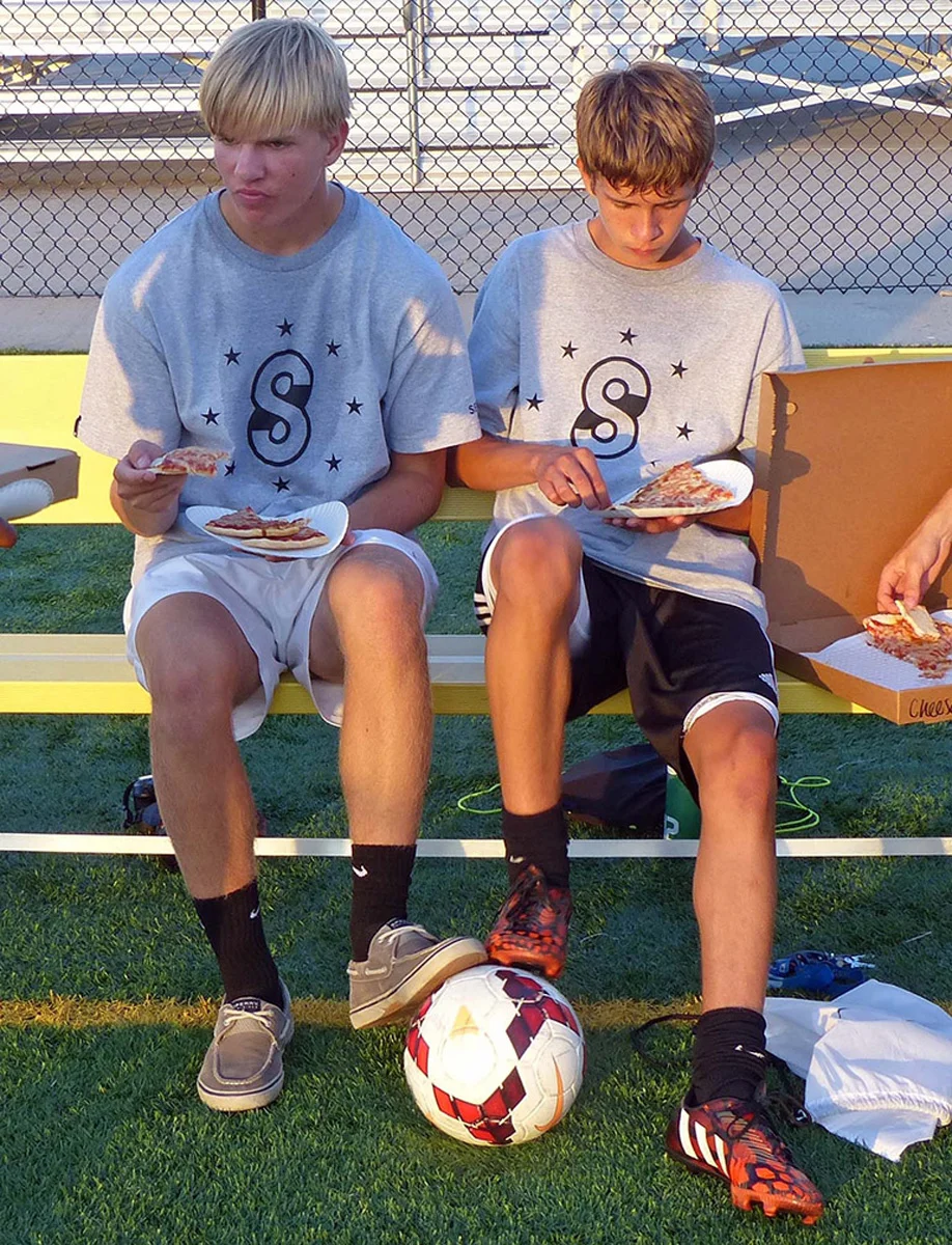 sethmode-soccer-select-iowa-gusto-pizza-2.jpg