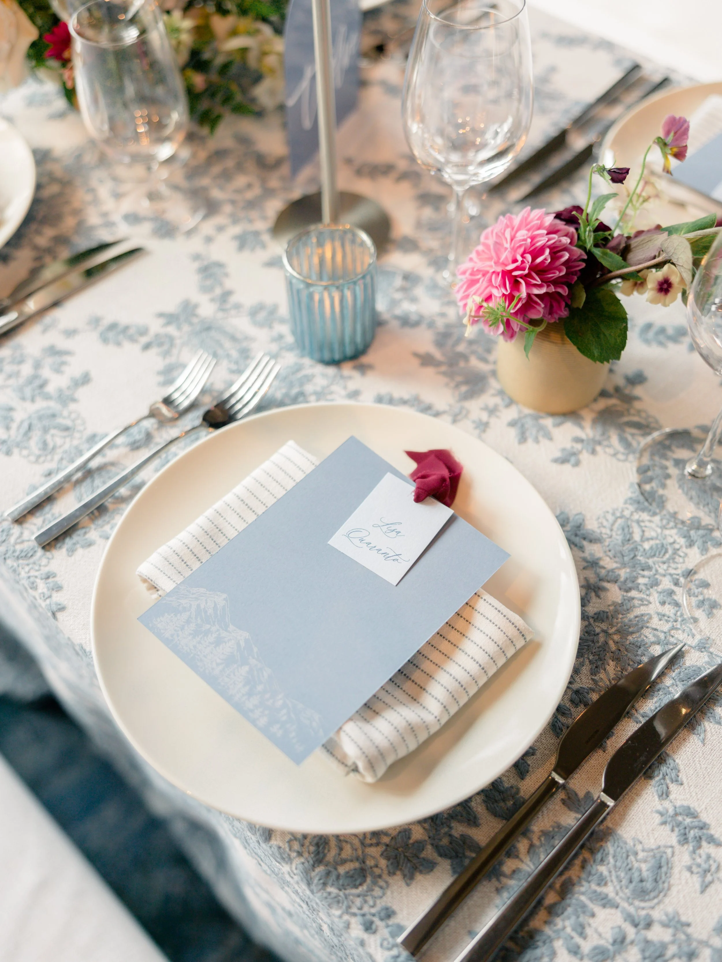 ScottSikoraPhotographyandSikoraEvents-Jess&PatrickNorthRoomEdgewoodTahoeWedding-569.jpg