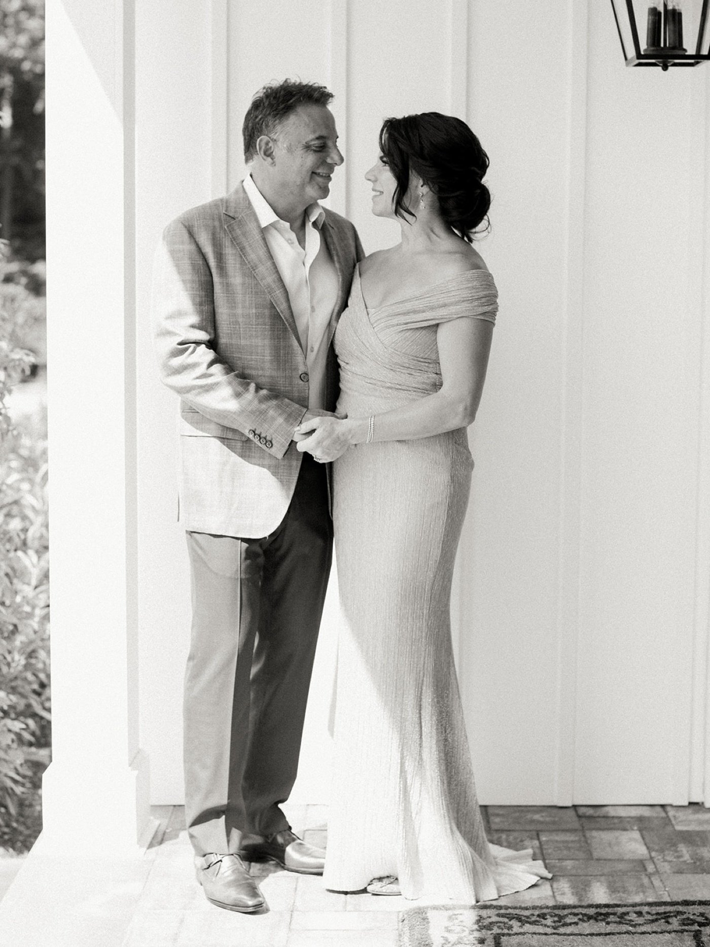 Black and white bridal portraits