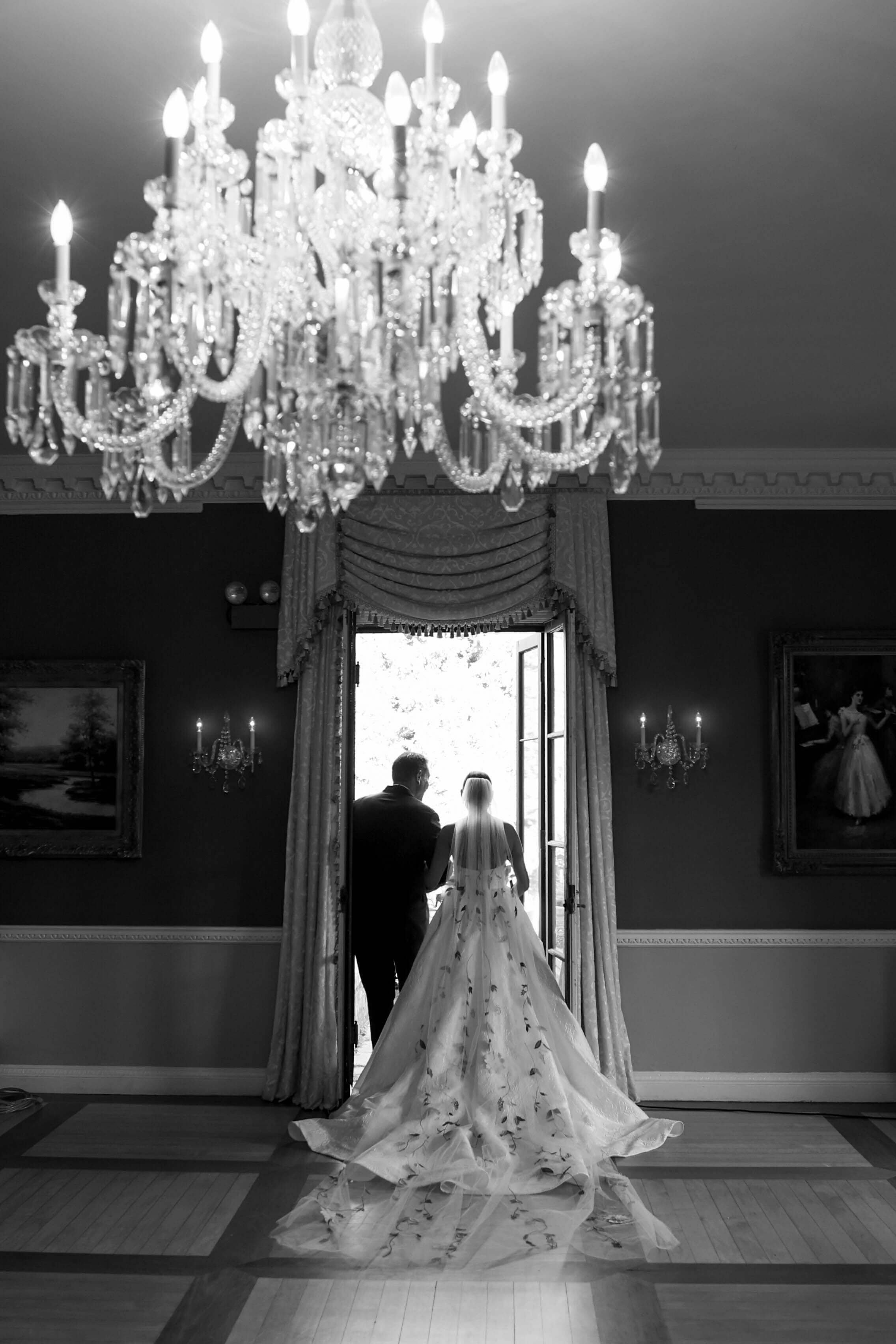 luxury-fall-black-tie-wedding-chelsea-mansion-anthony-vazquez-photography-danielle-caldwell-events-47.jpeg