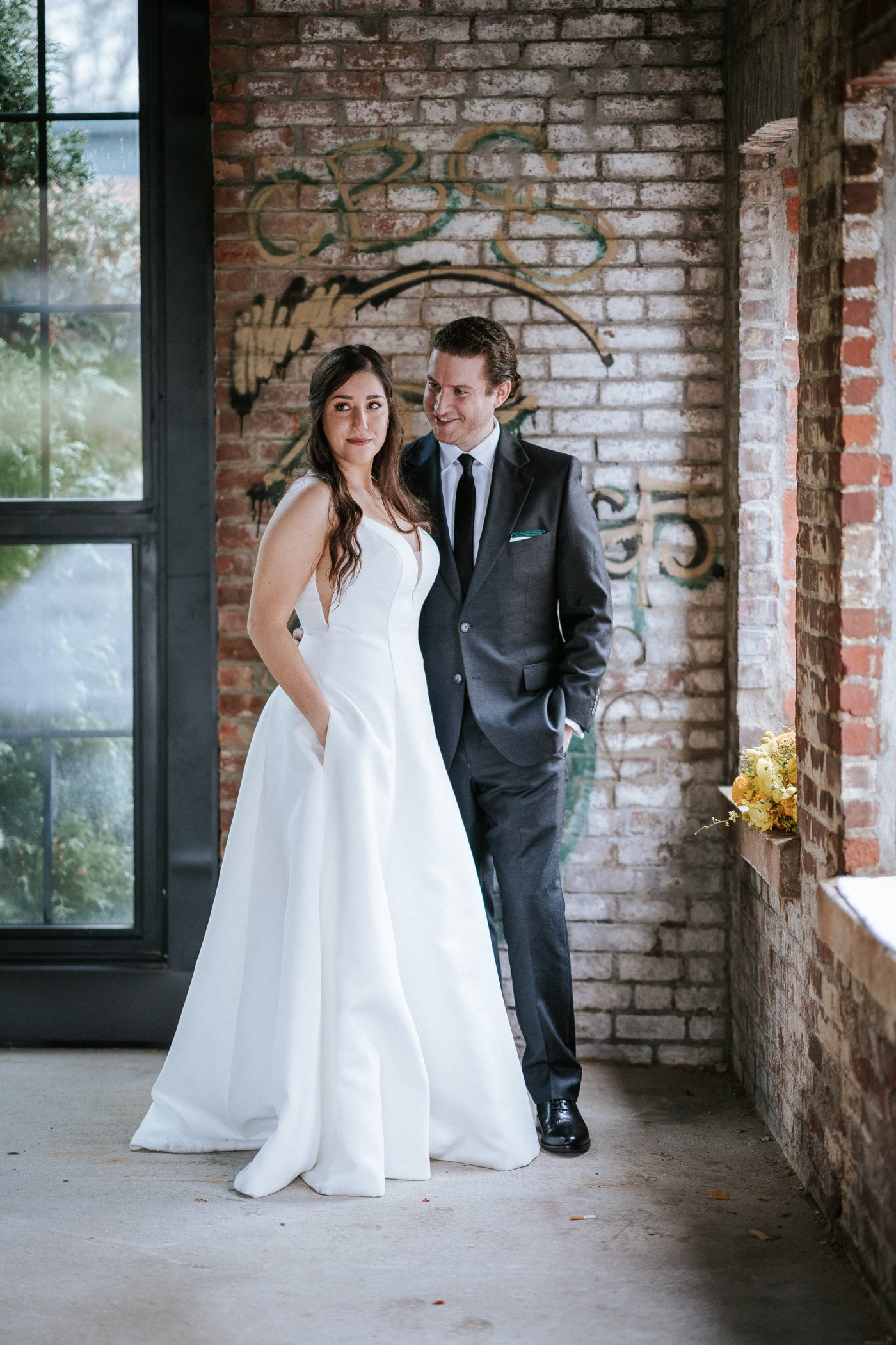 Bridal portraits at The Roundhouse