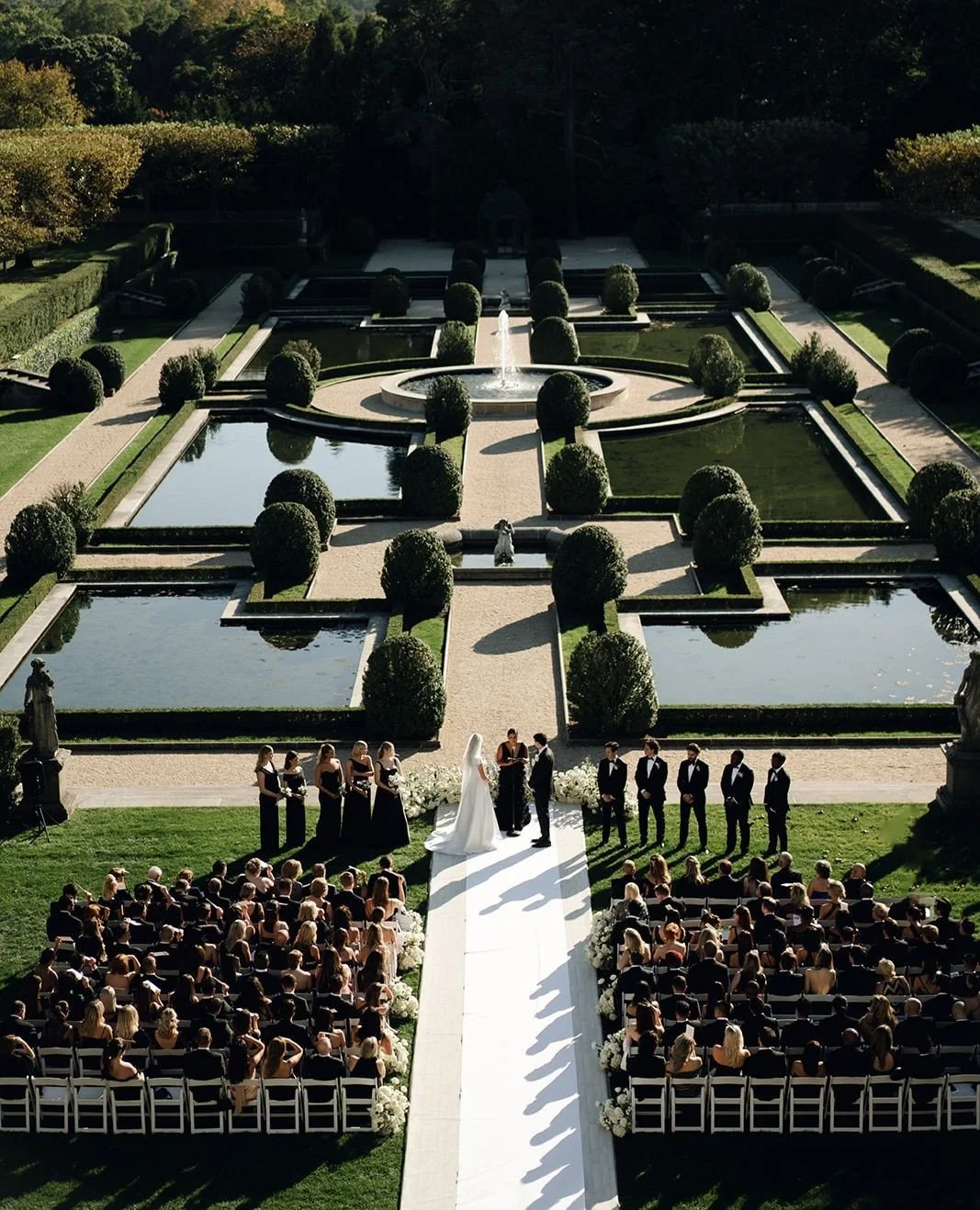 There's something magical about an outdoor wedding. The sunlight, whether fully up or at sunset, sets the perfect vibe. Pair that with a stunning greenery-filled backdrop, and you might as well be in a storybook.✨
Wedding Planner, Designer, and Co