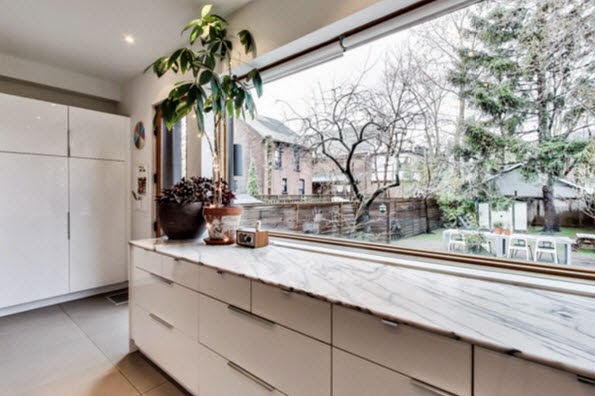 102 Albany Ave 24.jpg