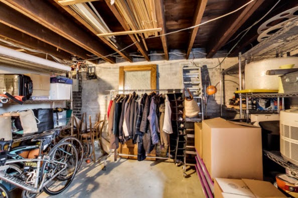 102 Albany Ave 62.jpg
