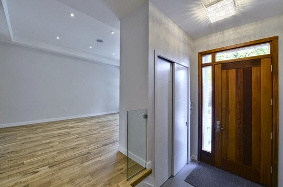 409 Belsize Dr 4.jpg