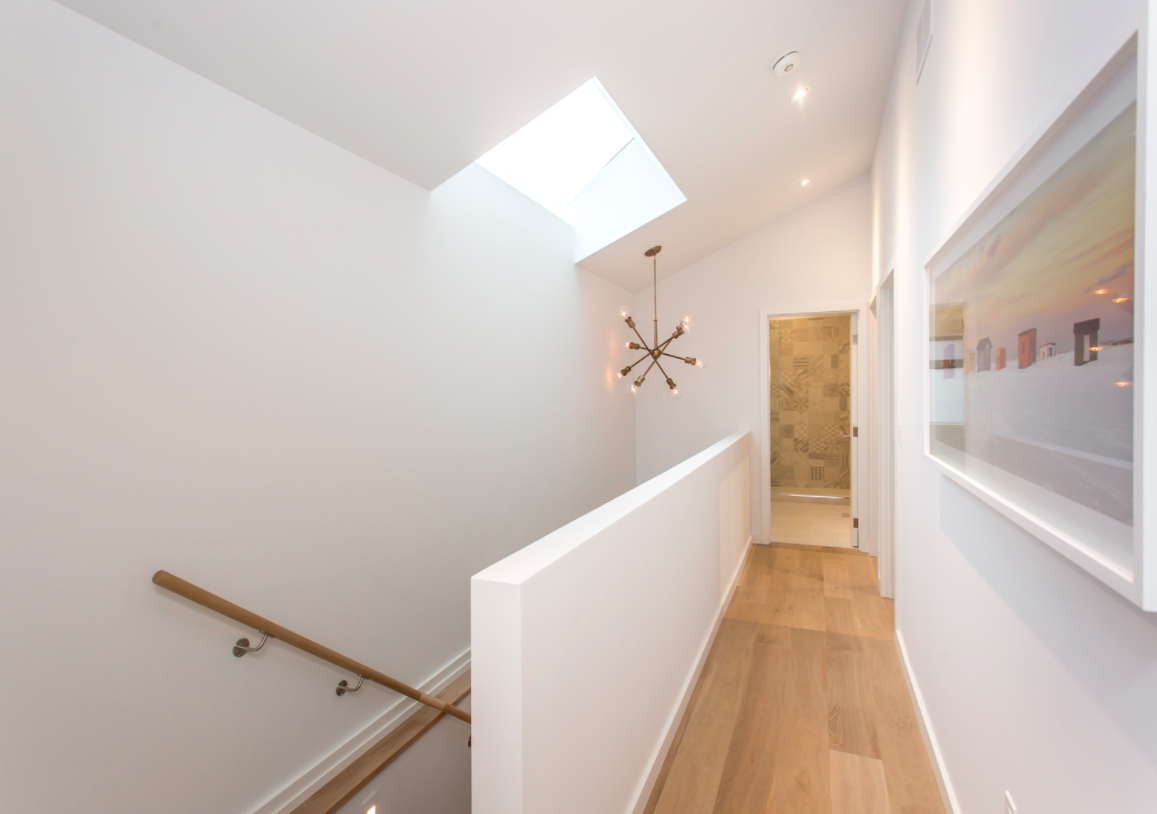 257 Manor Rd E 50.png