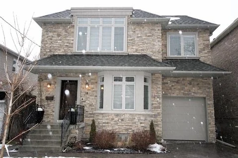 18 Leacrest Road - SOUTH LEASIDE