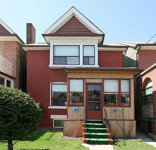 896 Dovercourt Avenue 1 Before.png