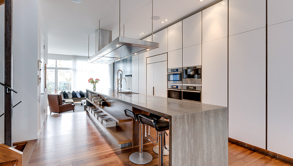 99 Farnham Ave 19.png