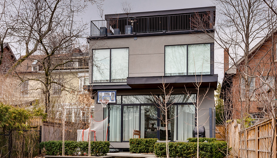 99 Farnham Ave 65.png