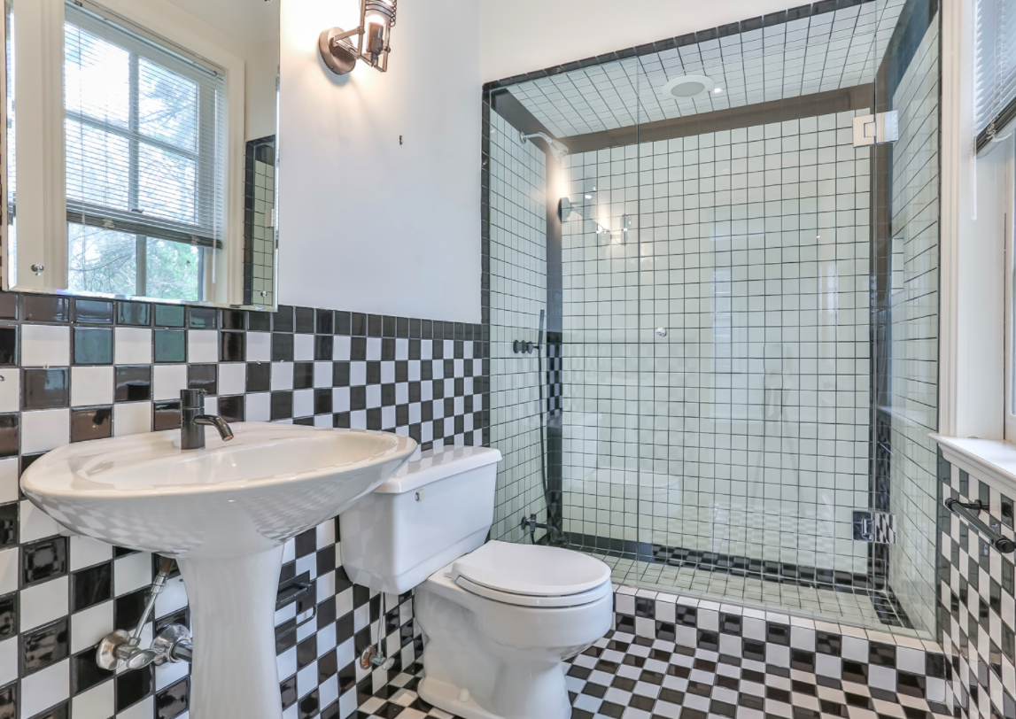 276 Forest Hill Rd 18.png