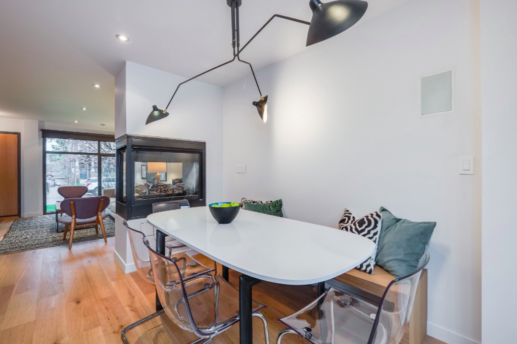 211 Bain Ave 14.png