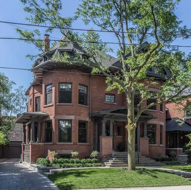 131 South Drive - ROSEDALE (1 Comment)