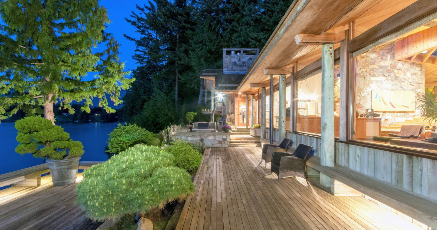 370374 Smugglers Cove Road BOWEN ISLAND — the MASH