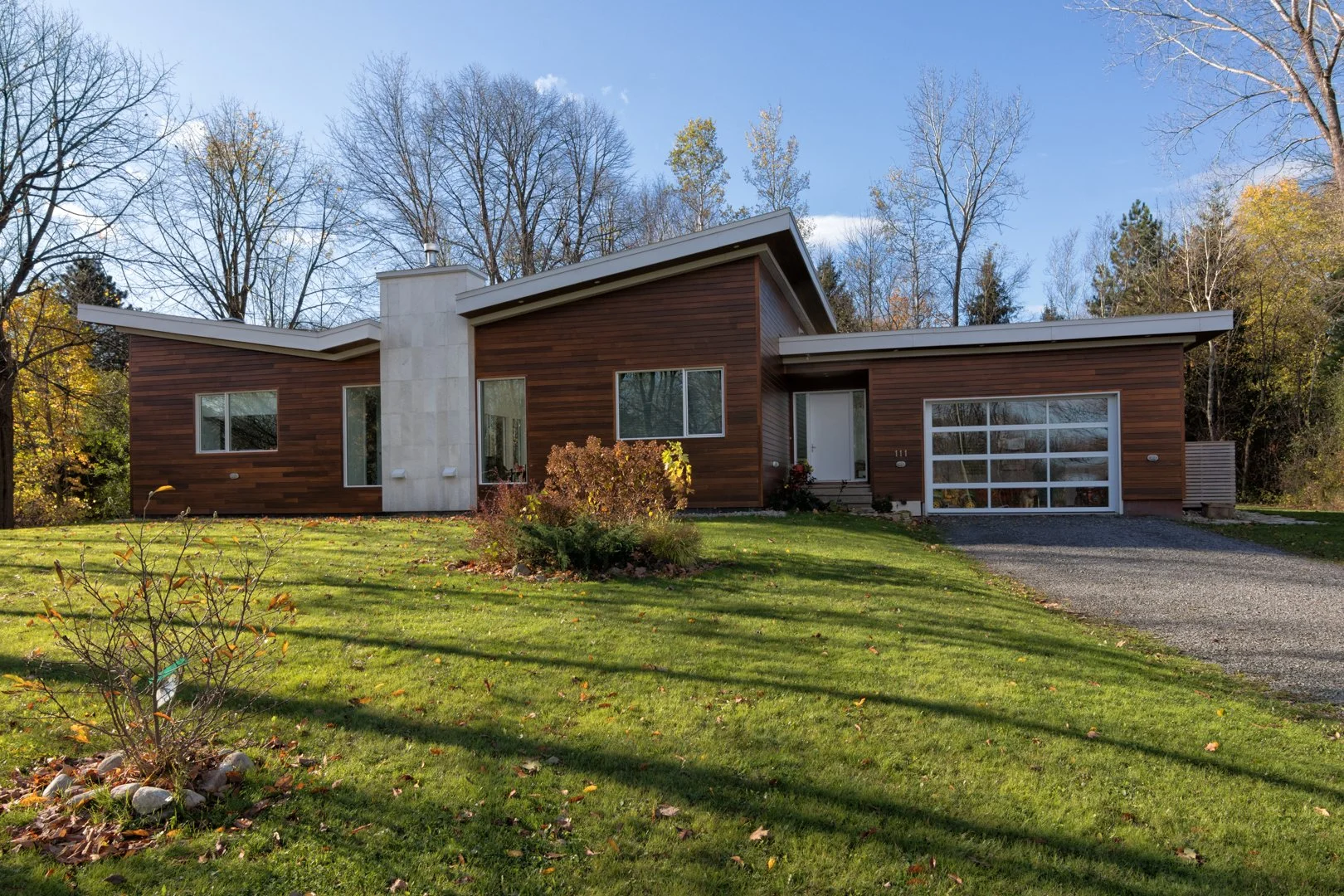 111 Rue Hemlock - HUDSON, QUEBEC (1 Comment)