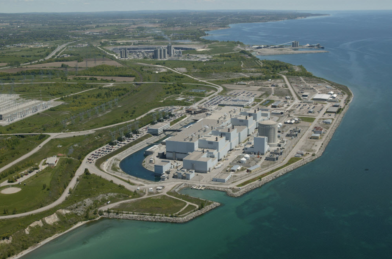 Darlington Nuclear generating station.png