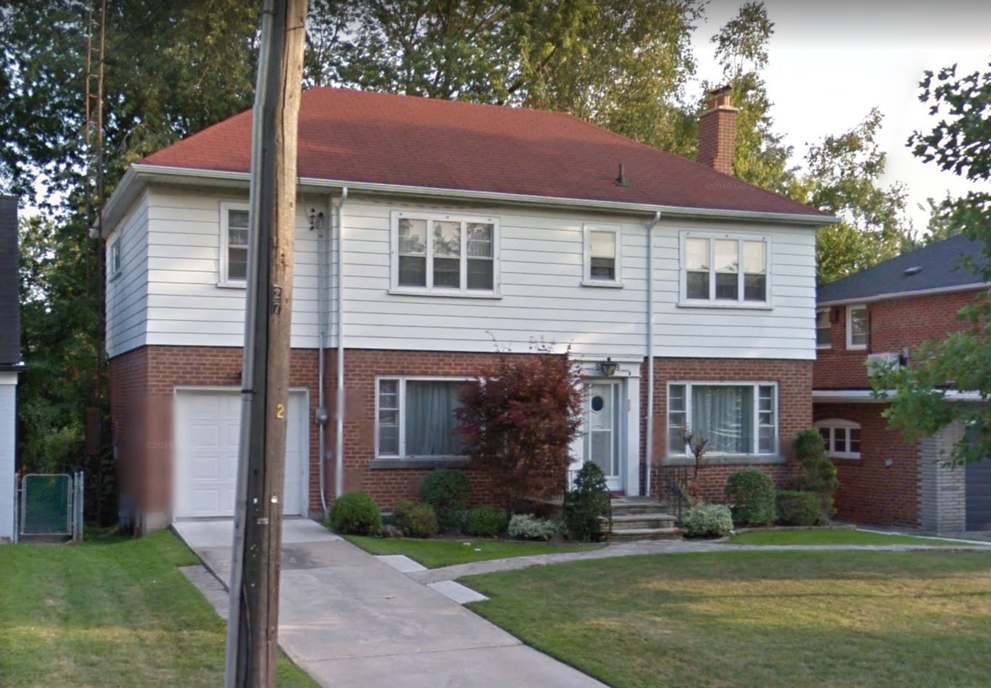 441 Heath St E before.png