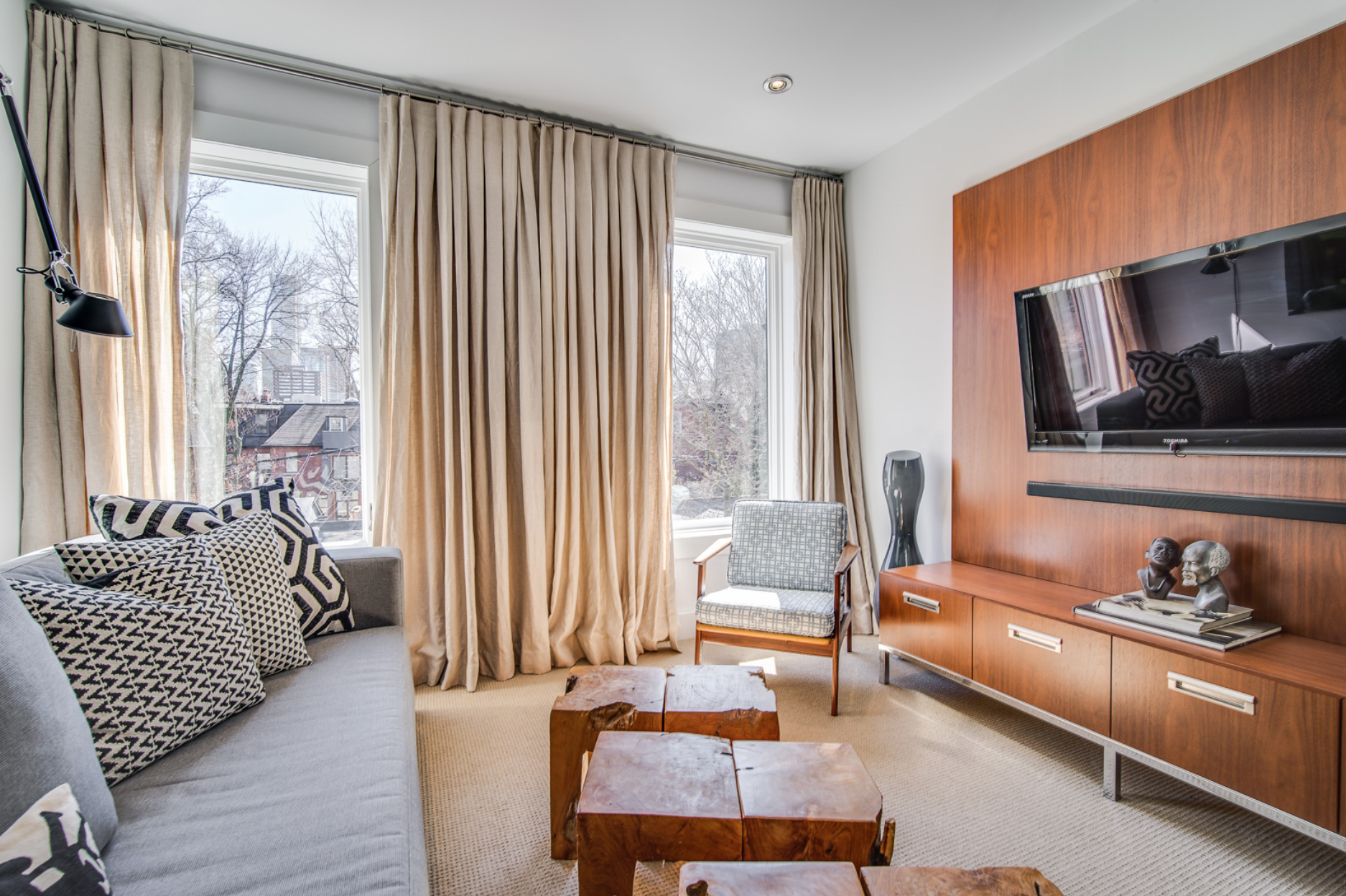 45 Macpherson Ave 25.png