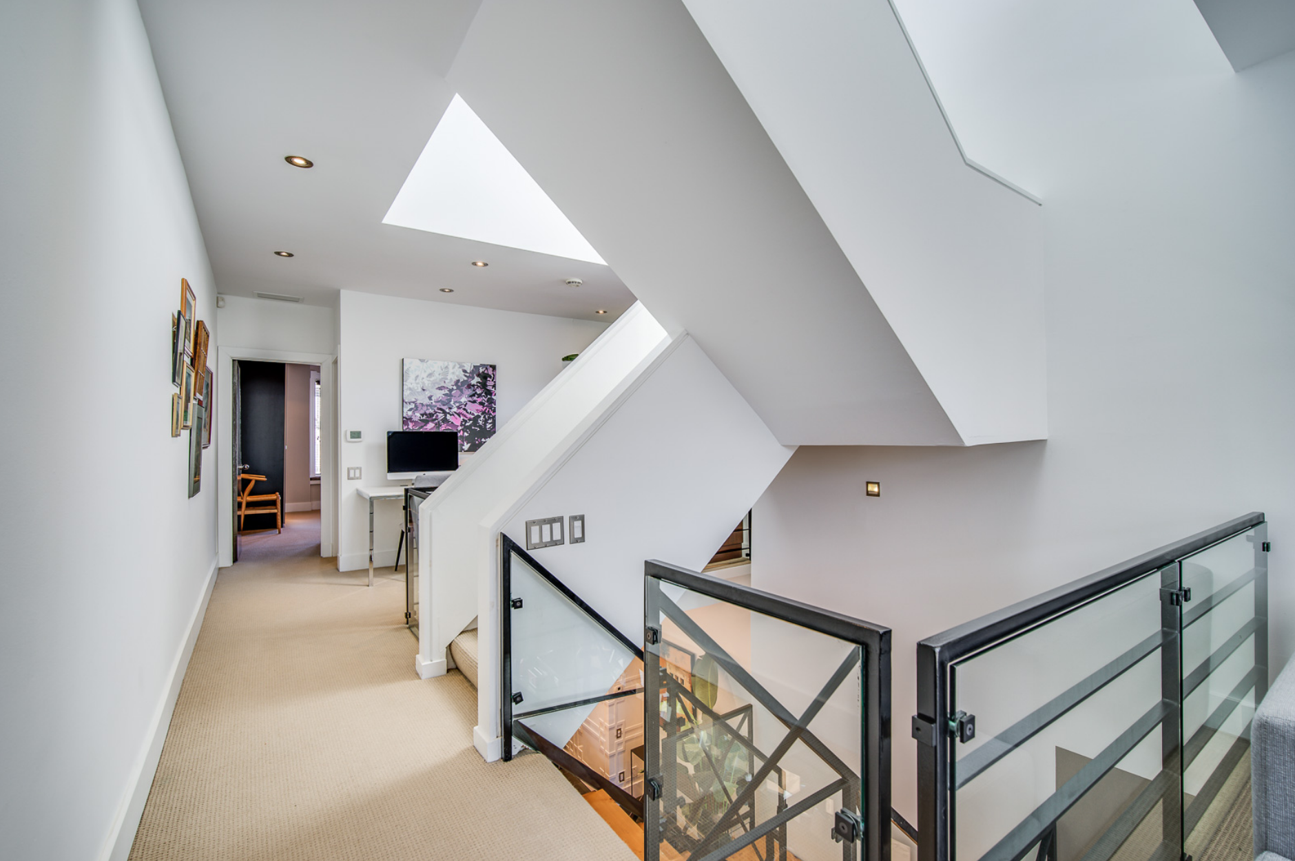 45 Macpherson Ave 27.png