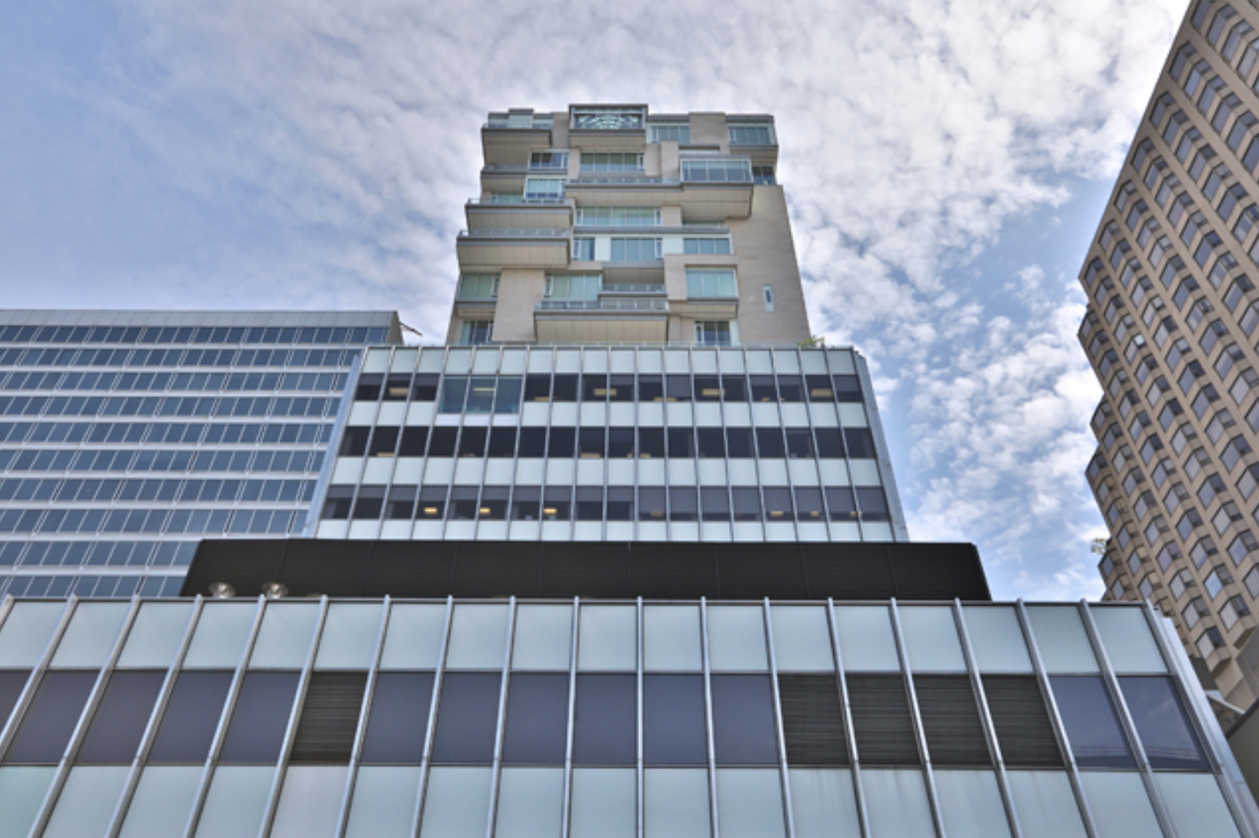 #1400 - 155 Cumberland St 1.png