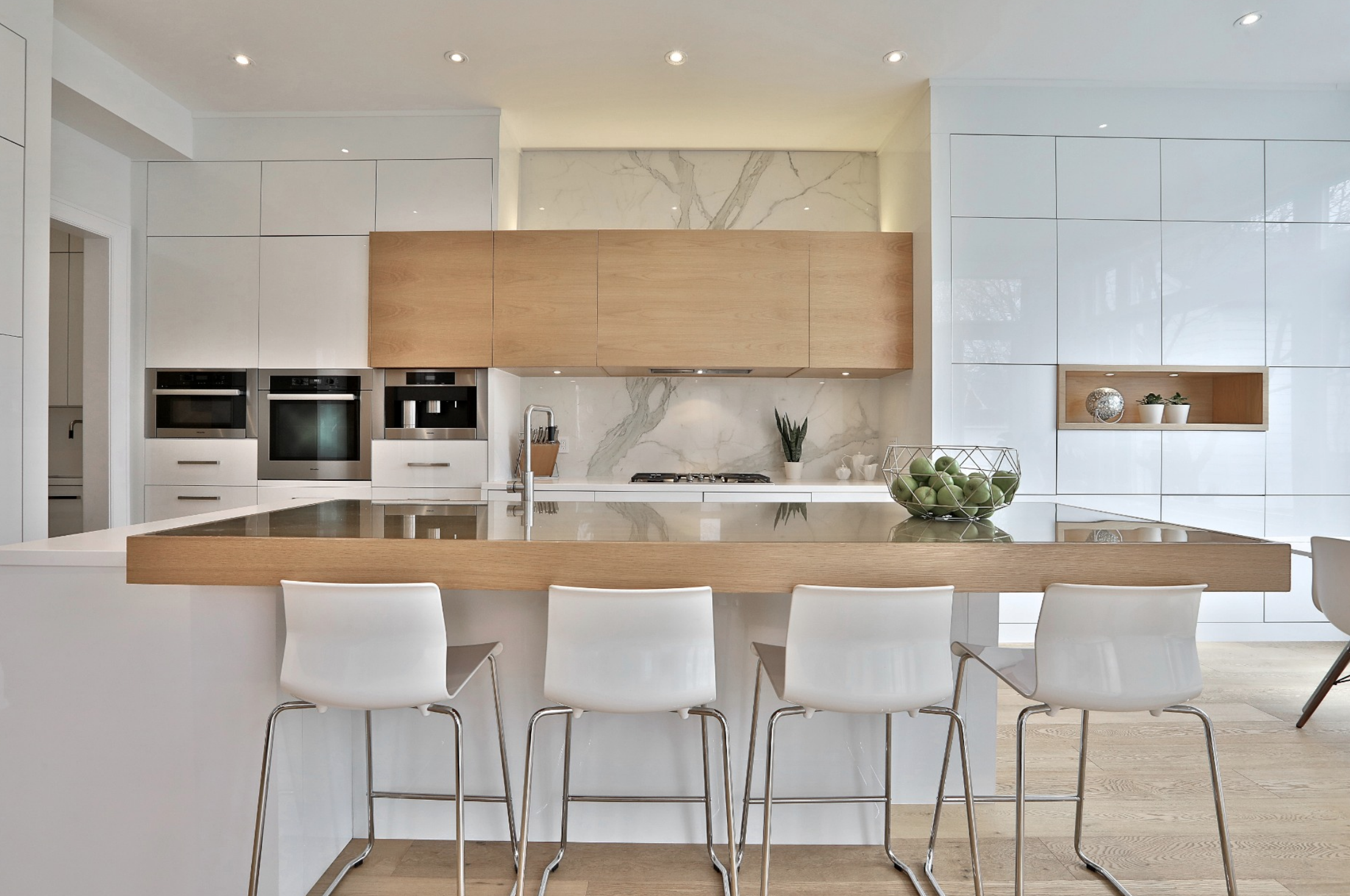 51 Welland Ave 38.png