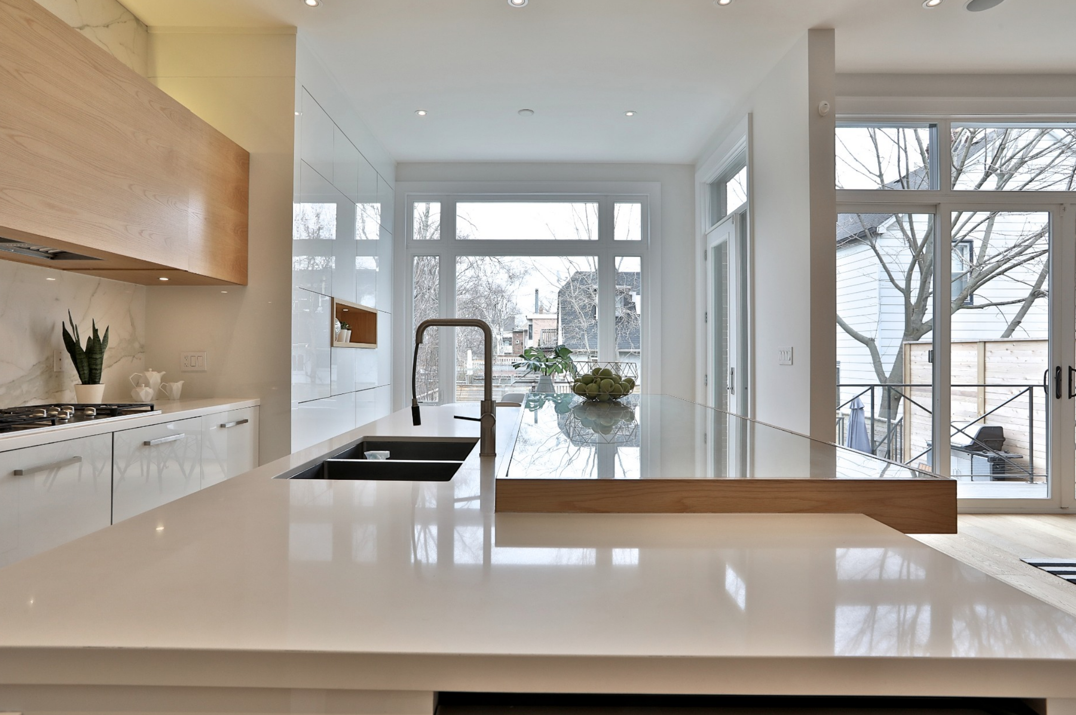 51 Welland Ave 39.png
