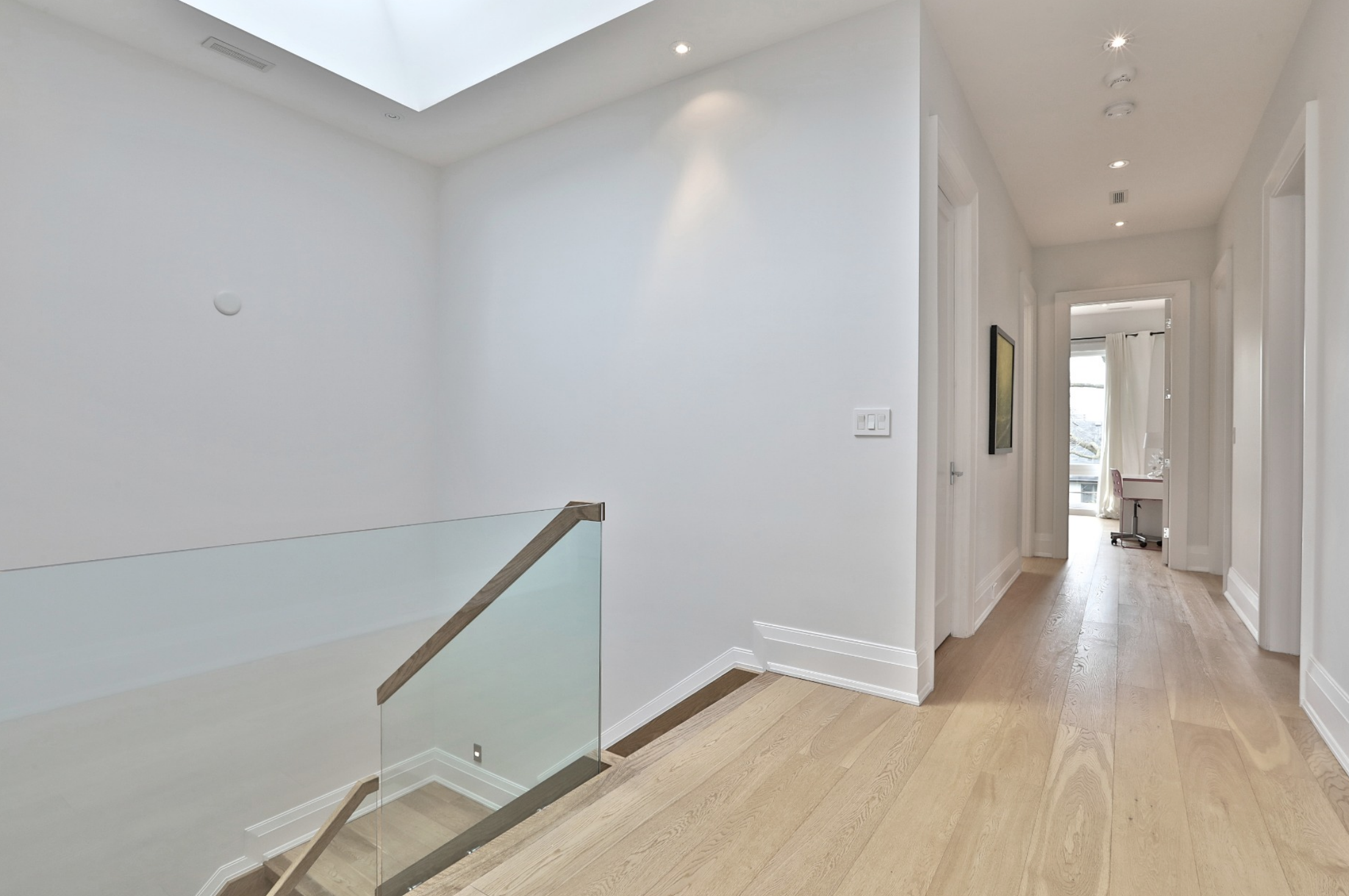 51 Welland Ave 55.png