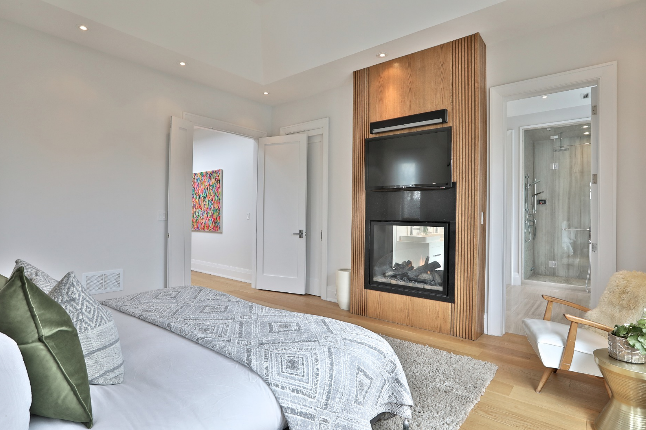 51 Welland Ave 85.png