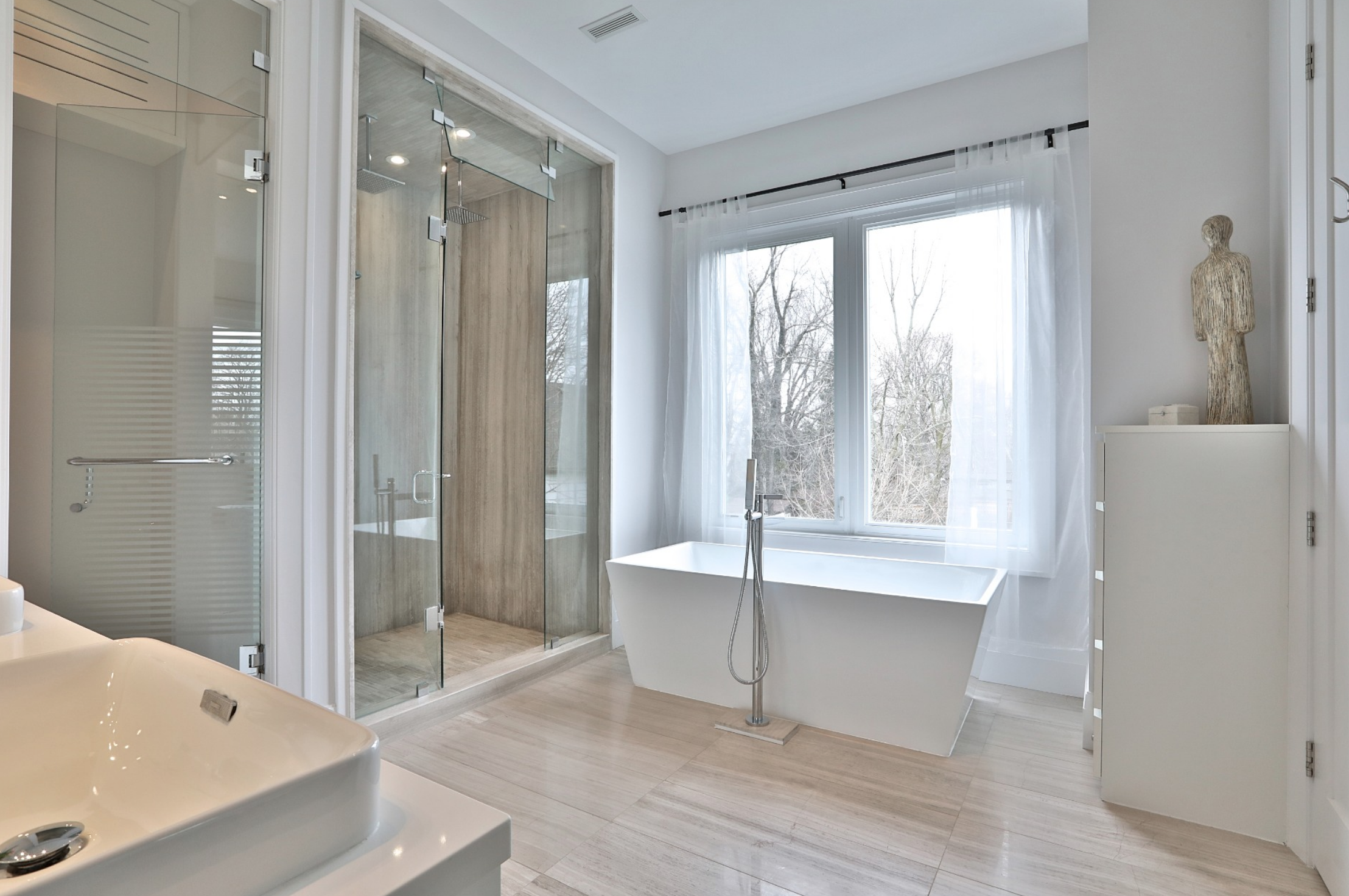 51 Welland Ave 89.png