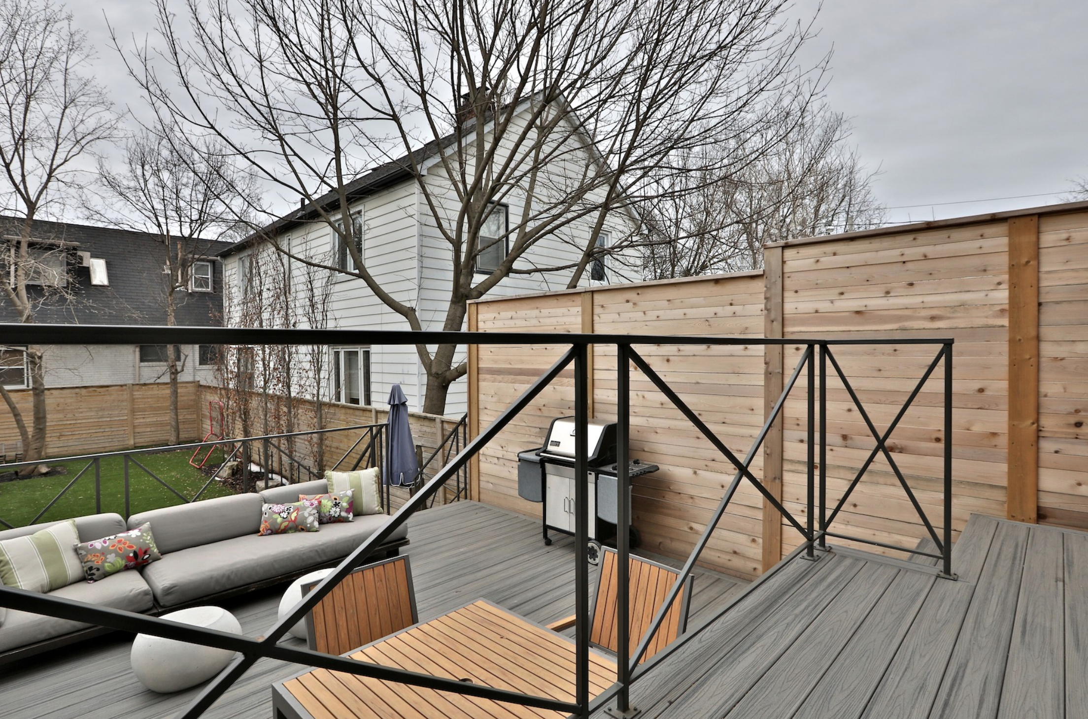 51 Welland Ave 112.png