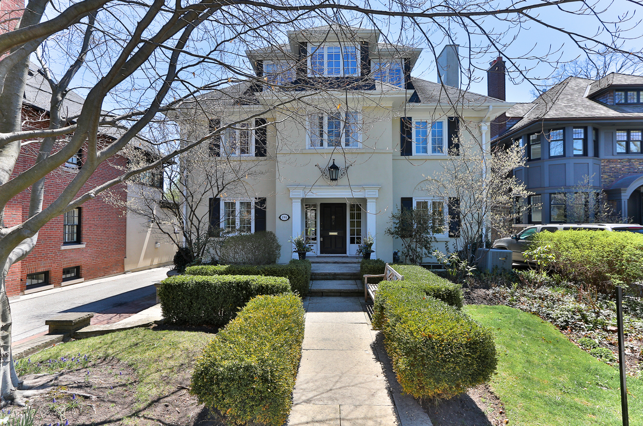 191 Douglas Drive - ROSEDALE, TORONTO (8 Comments)