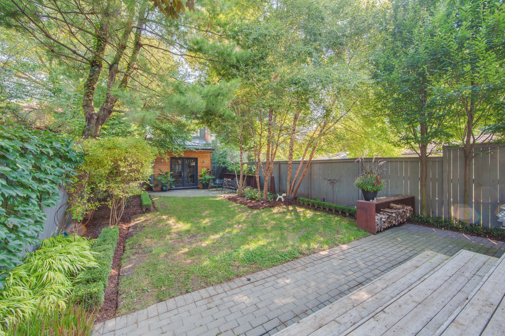 87 Leuty Ave 81.png