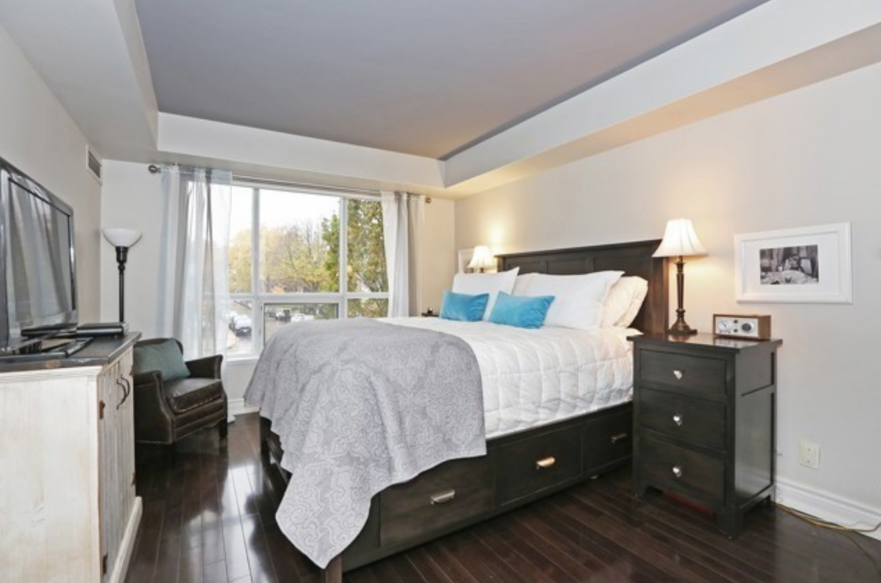 #204 - 2 Roxborough St E before 8.png