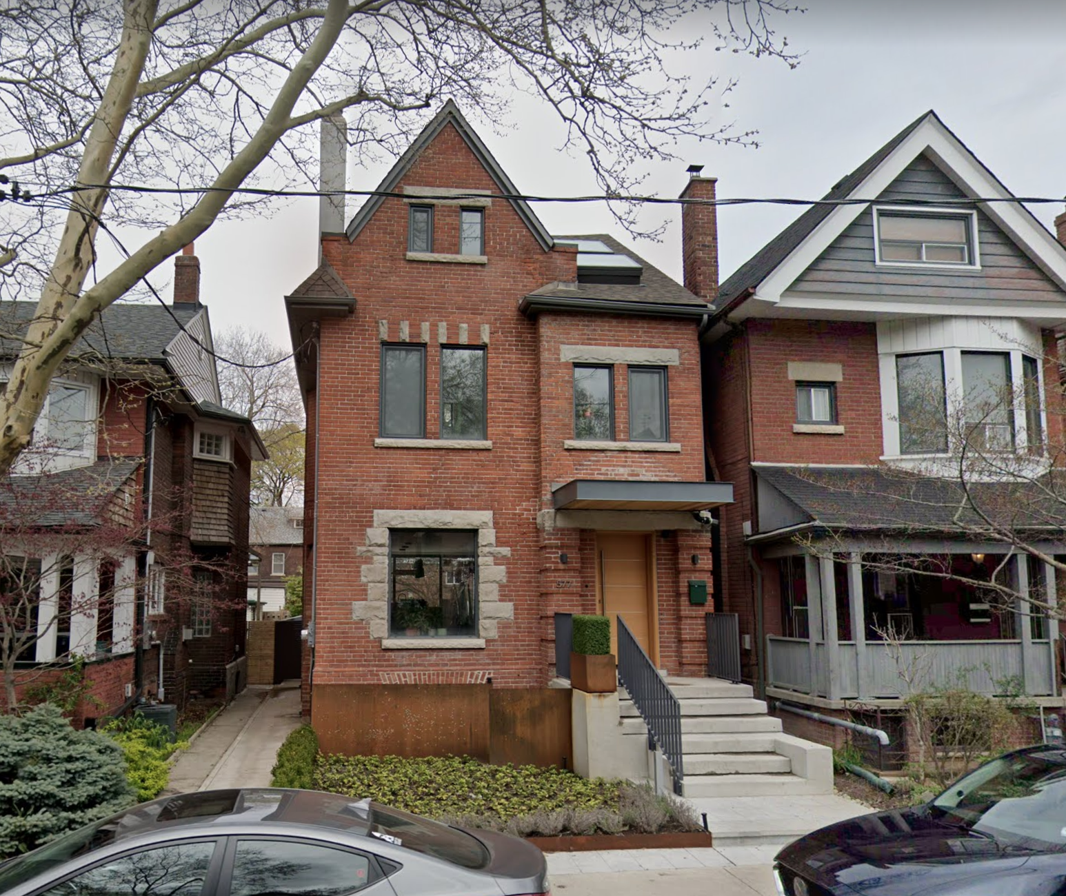577 Dovercourt Rd 1a.png