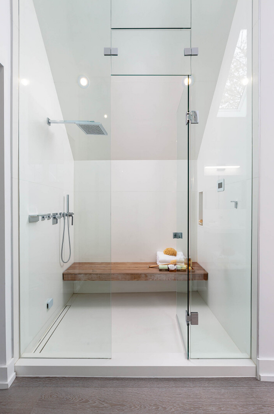 7 Ellerbeck St 60.png