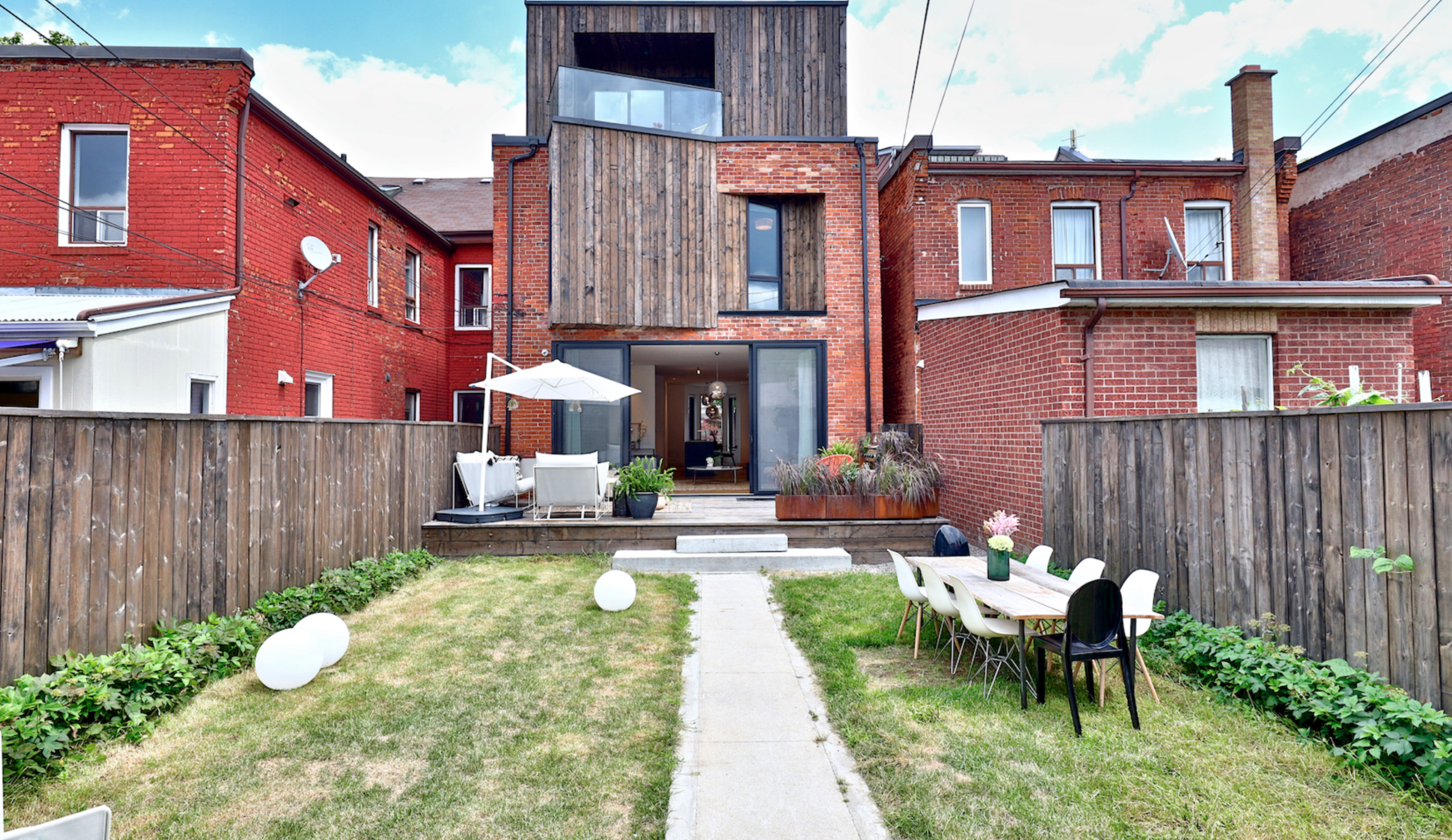 136 Dovercourt Rd 72.png