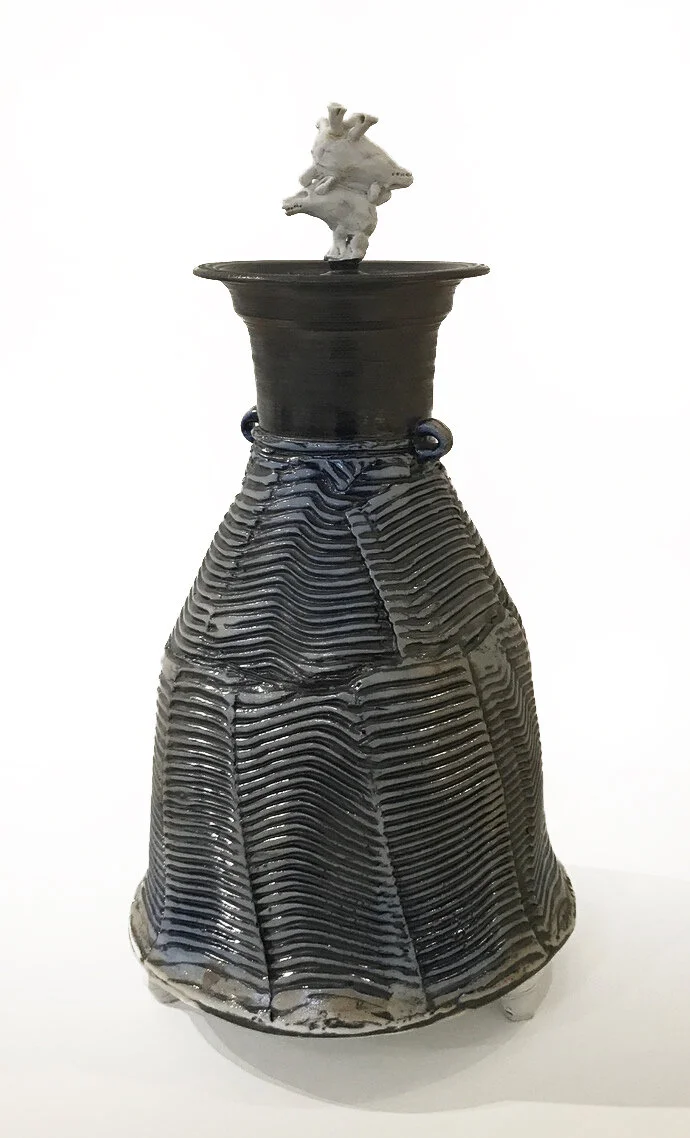 lrg vessel with lid.jpeg