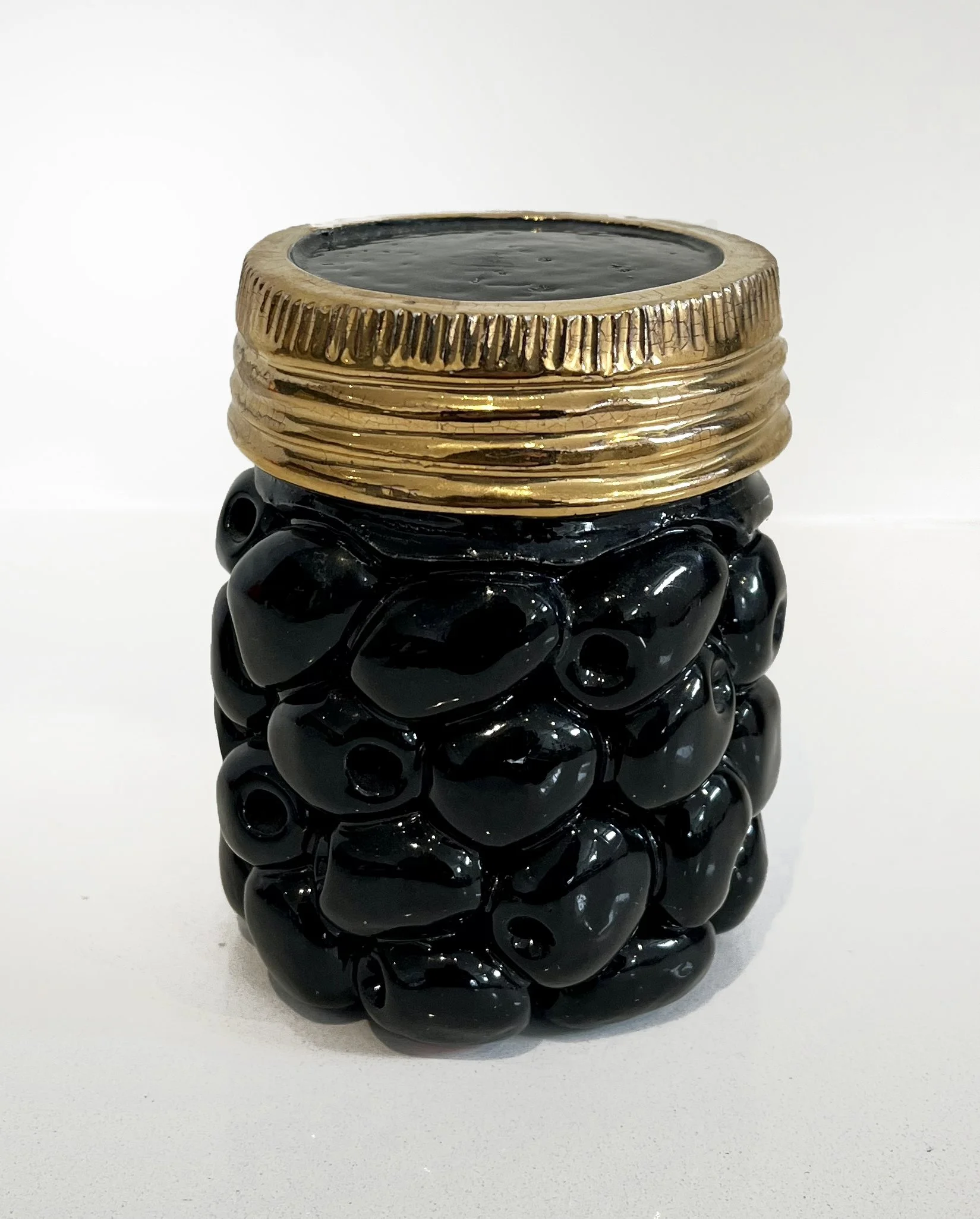 pint of black olives.jpg