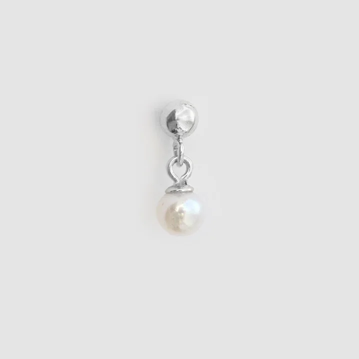 Freshwater earring 925.jpg
