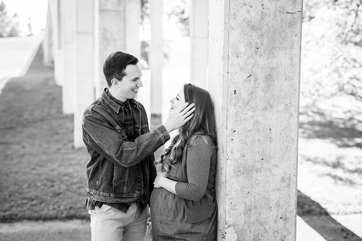 Allie and Ian Maternity 9-17-17-42.jpg