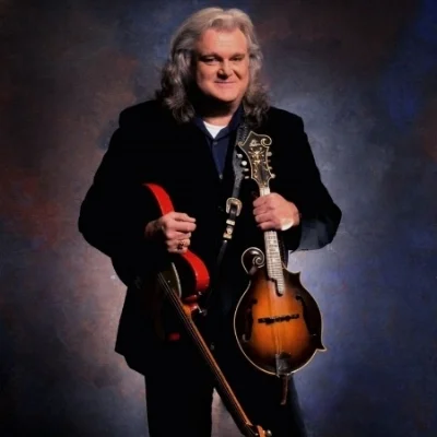 #33 - Ricky Skaggs talks early career Ricky Skaggs joins Justin to discuss his early career and how he got started in music at an early age. He also talks a bit about the recording process and how he and Keith Whitley recorded their two albums together. He talks about how Bluegrass Rules was recorded, and how he came to get his first Loar shortly after joining J.D. Crowe & The New South. January 13, 2017