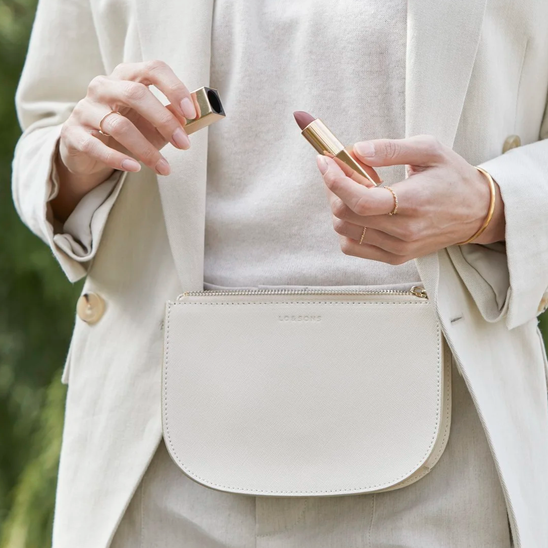 Small-Leather-Goods_Beacon_Andrew-Mailliard_LOOK1_990.png