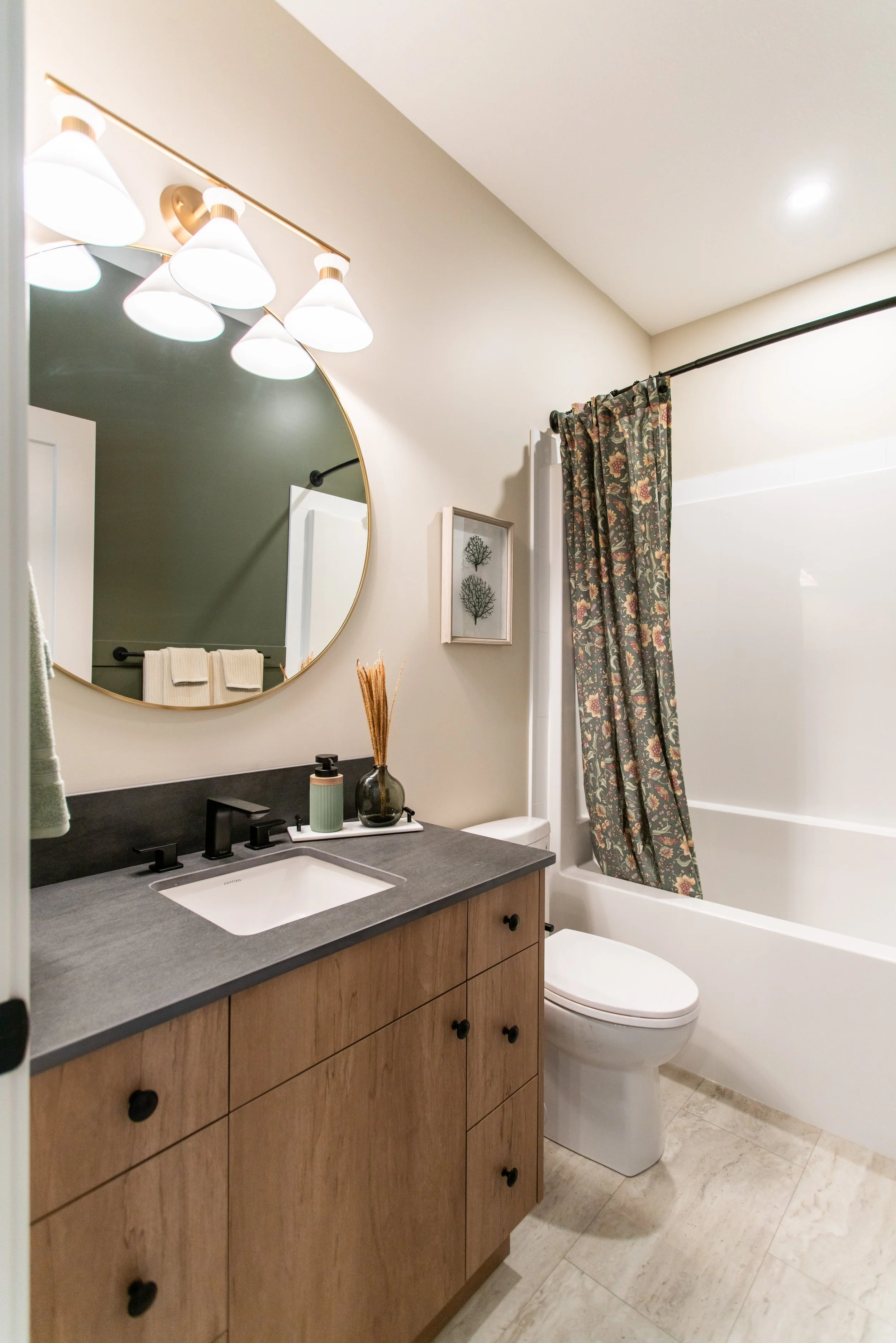 Regina F24 Grand Prize HR-117.jpg