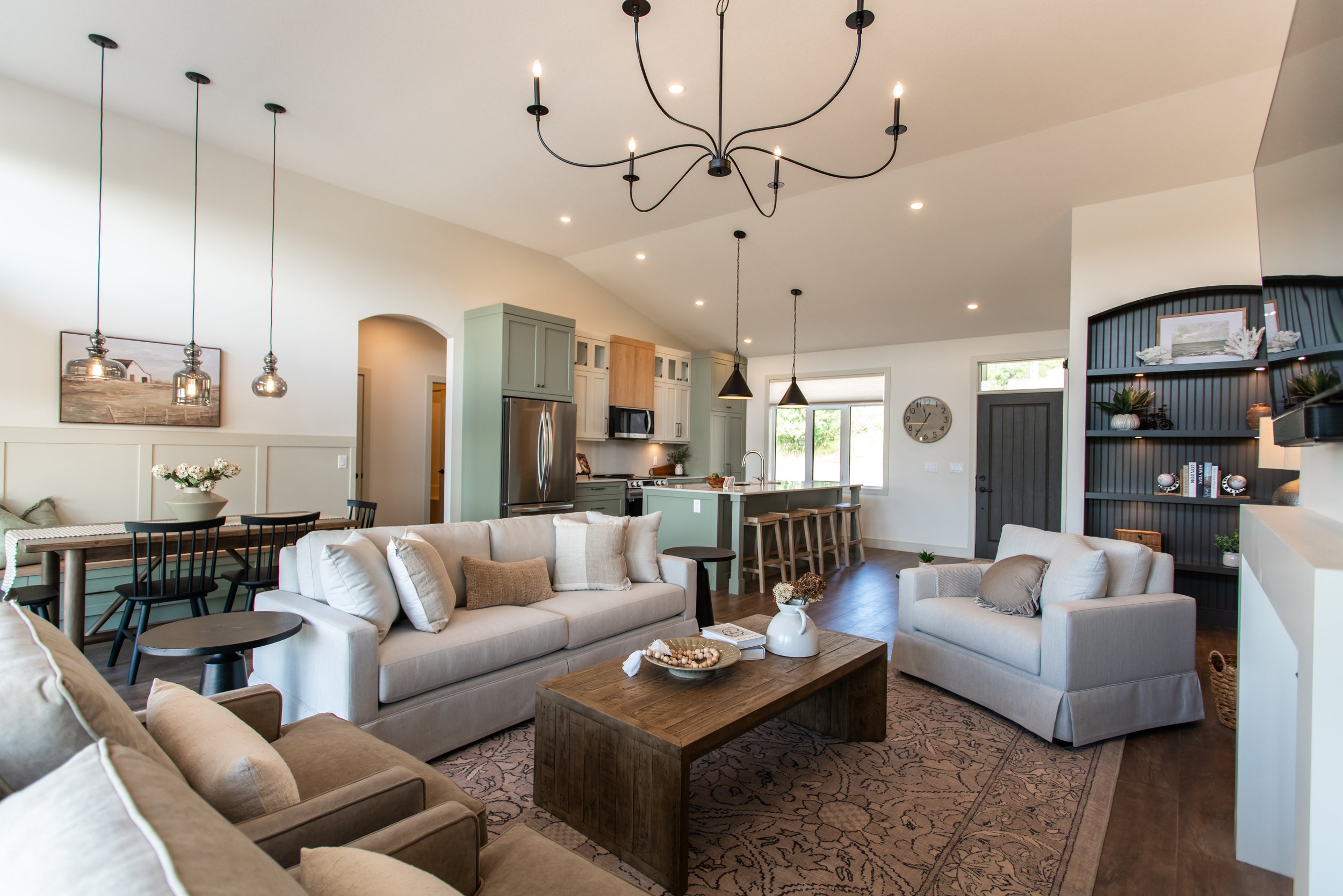 Regina F24 Cottage HR-52.jpg