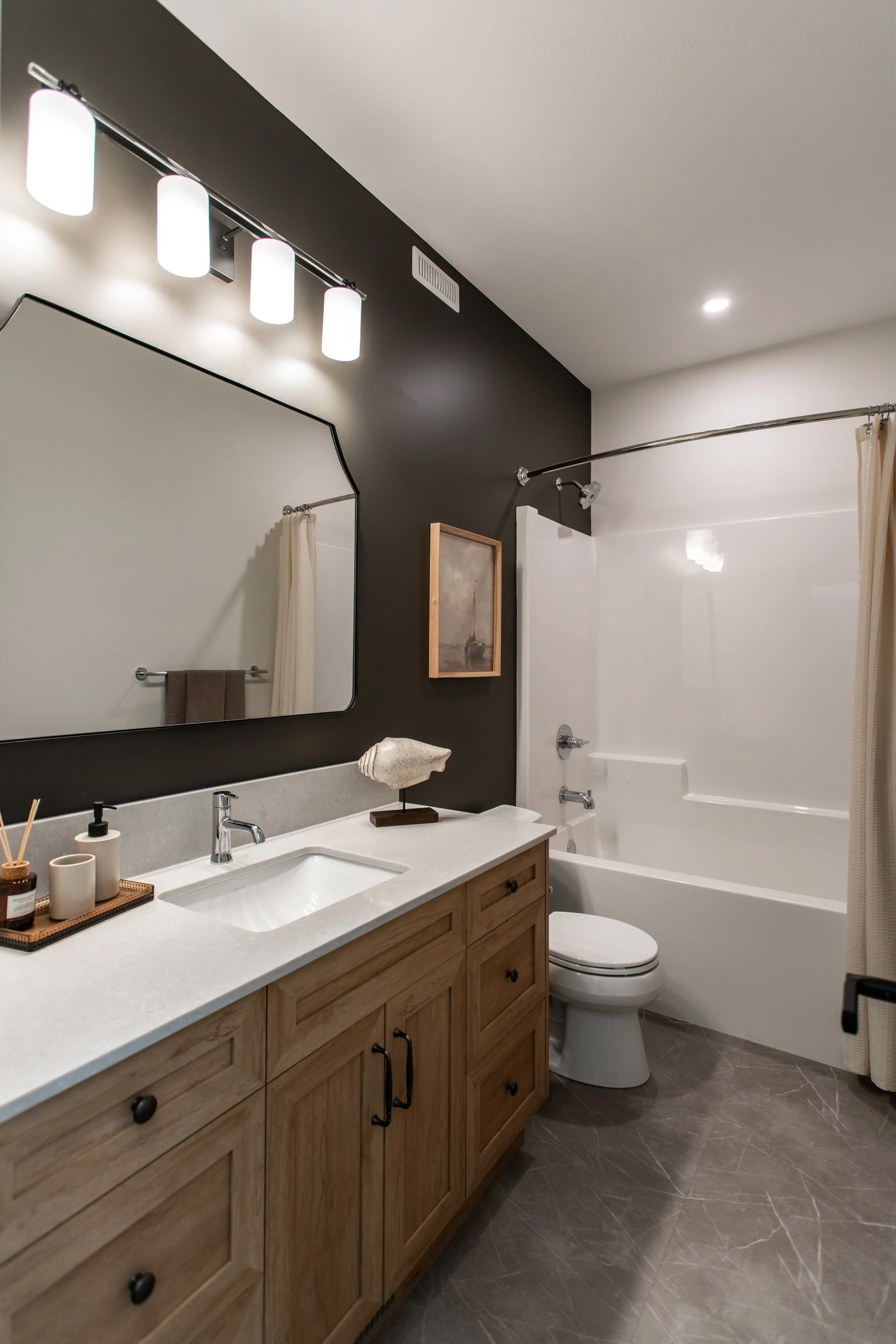 Regina F24 Cottage HR-79.jpg