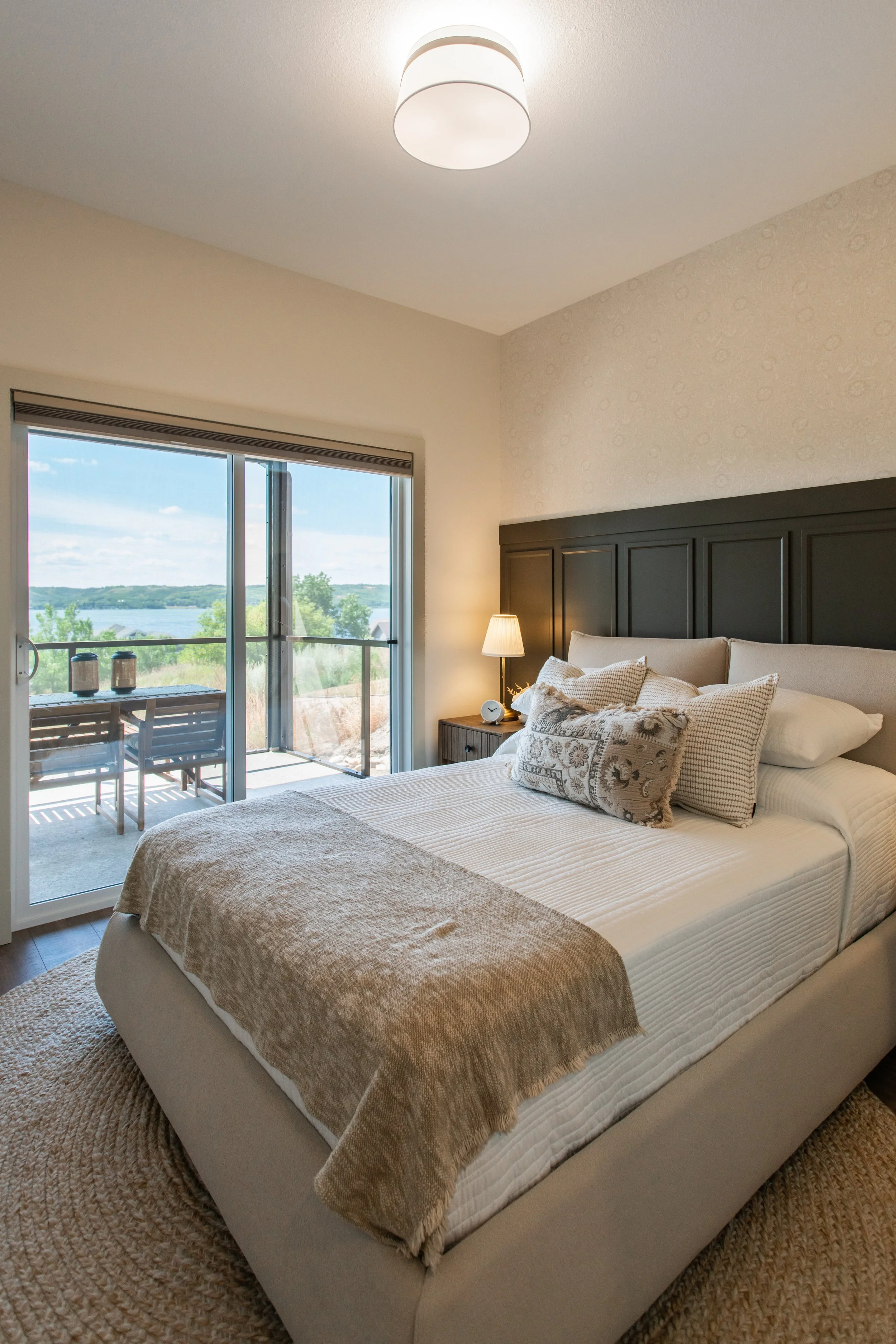 Regina F24 Cottage HR-98.jpg