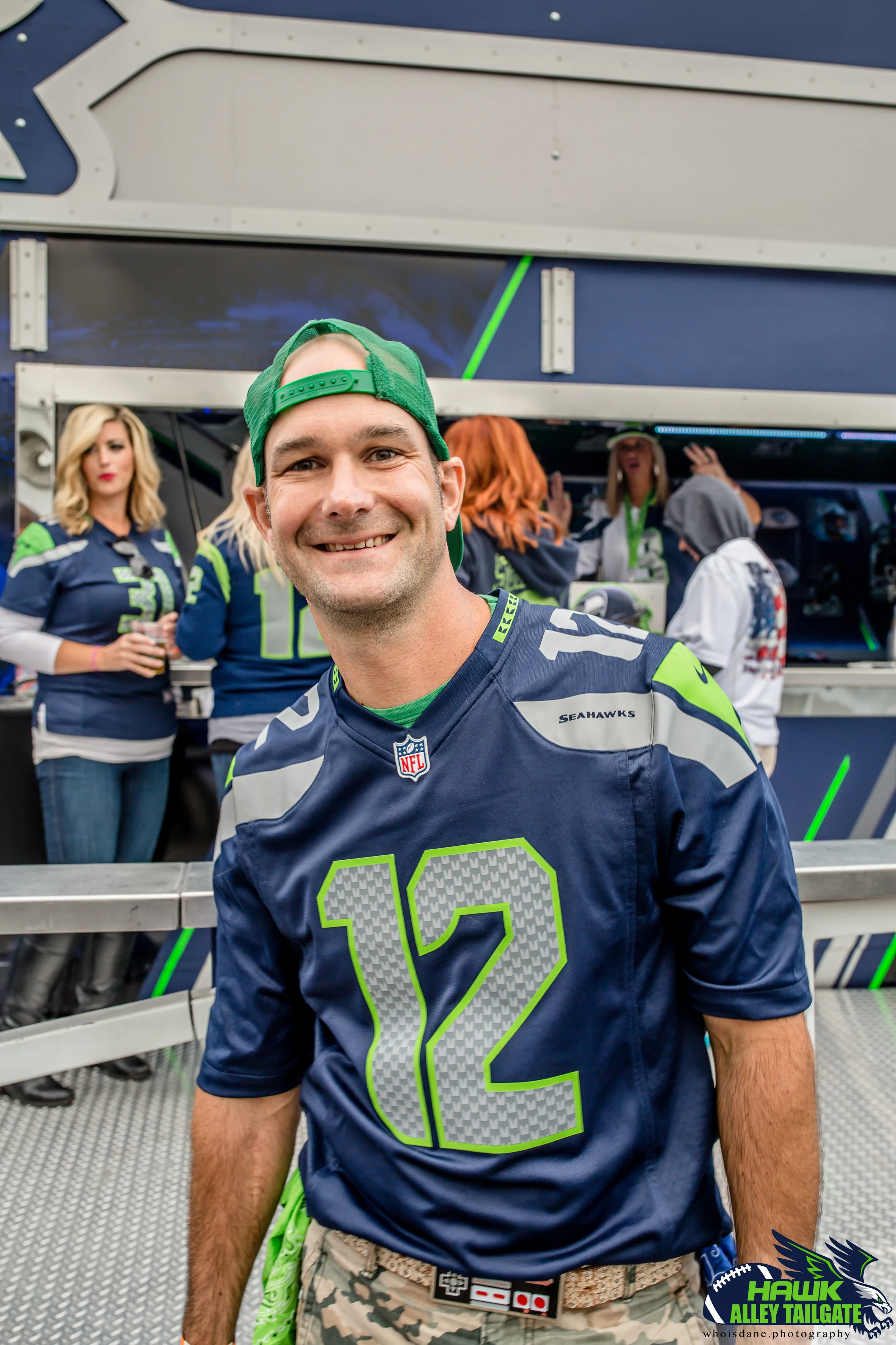 Beast Bus Tailgate (40 of 98).jpg