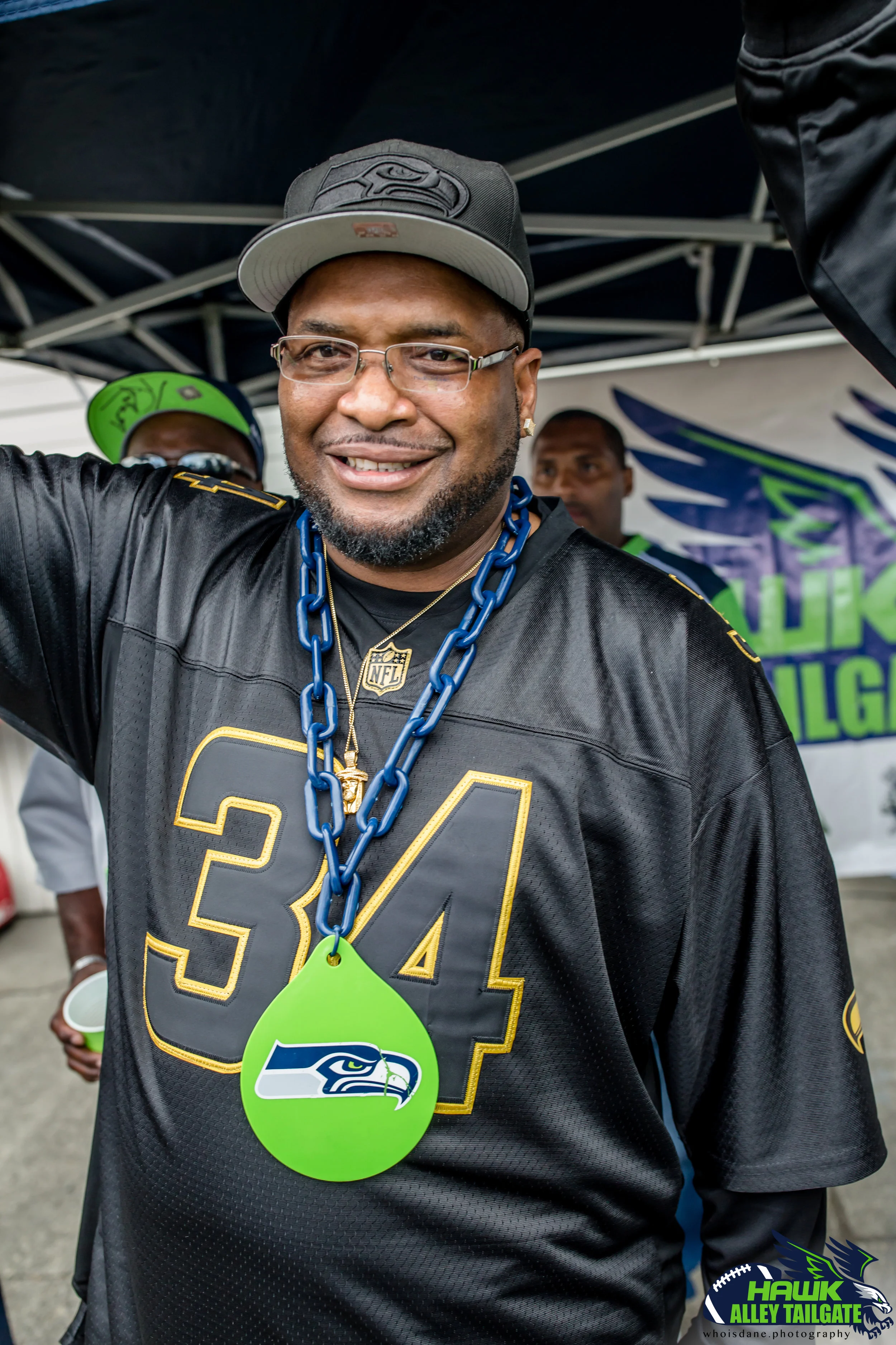 Beast Bus Tailgate (54 of 98).jpg