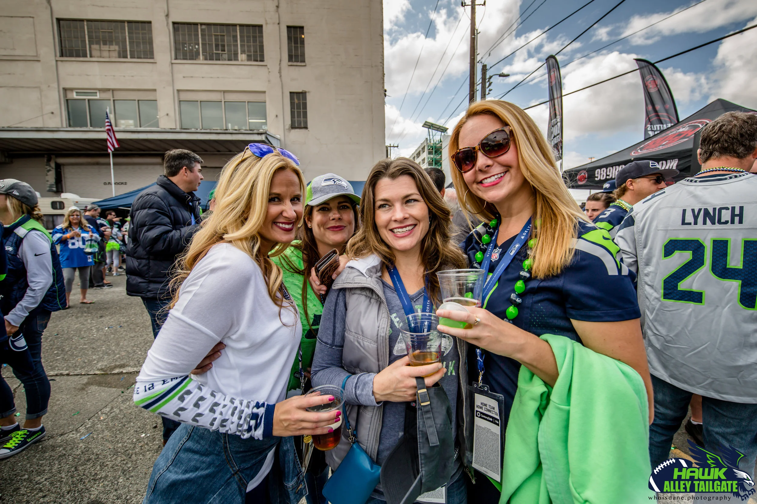 Beast Bus Tailgate (93 of 98).jpg